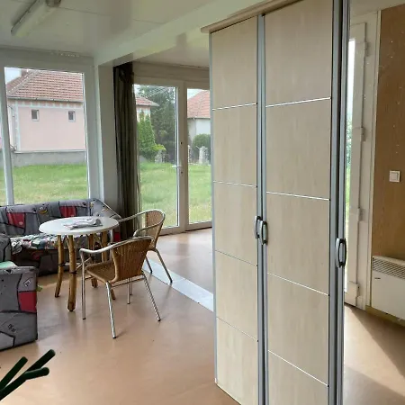 Lakepark Apartman Apartment